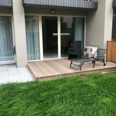 Luxury Apartment With Private Garden Prague Exterior photo